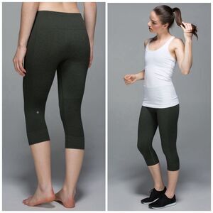 Lululemon Size 6 Seamlessly Street Crop Leggings Heathered Gator Green
